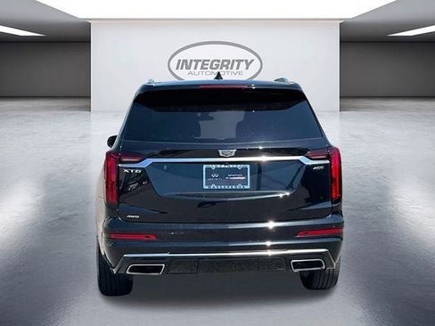 Used 2023 Cadillac XT6 Premium Luxury AWD/4WD image 8