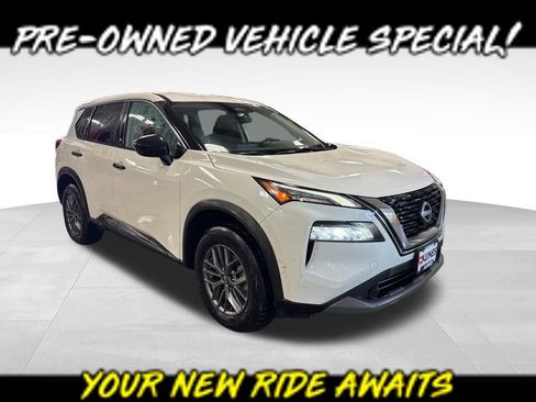 Used 2023 Nissan Rogue S AWD/4WD image 1