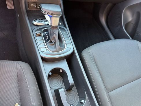 Certified 2025 Hyundai Kona SEL image 34