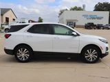 Used 2024 Chevrolet Equinox LT image 2