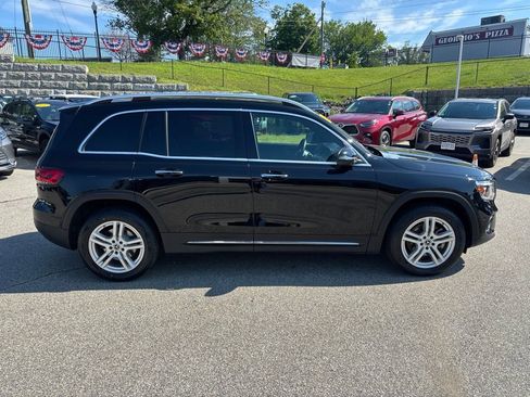 Used 2022 Mercedes-Benz GLB 250 4MATIC image 7
