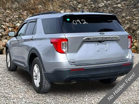 Used 2022 Ford Explorer XLT AWD/4WD image 11