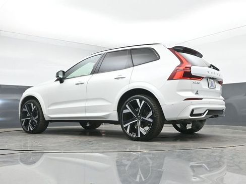 New 2026 Volvo XC60 B5 Ultra w/ Protection Package Premier AWD/4WD image 44
