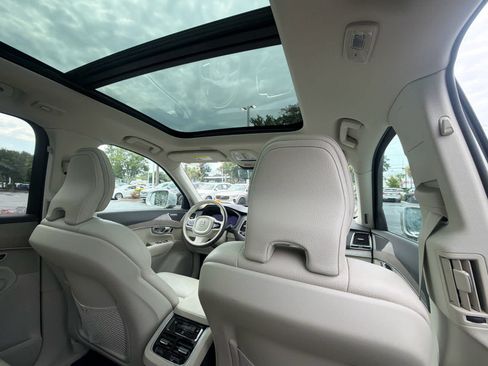 Certified 2024 Volvo XC90 B6 Plus w/ Protection Package Premier AWD/4WD image 21