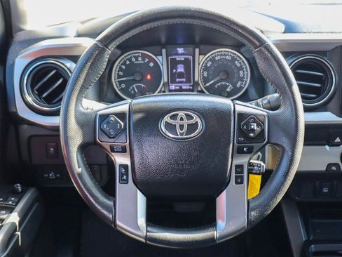 Used 2021 Toyota Tacoma SR5 image 15