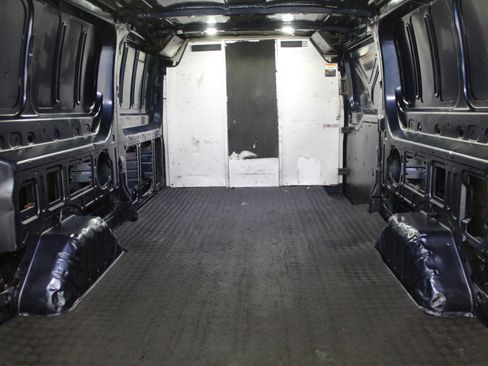 Used 2017 Ford Transit 350 148 Low Roof image 27