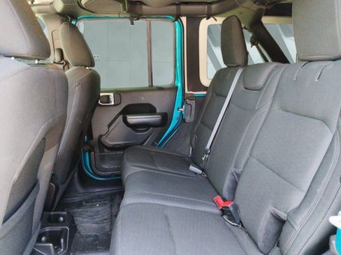 Used 2019 Jeep Wrangler Unlimited Sport S AWD/4WD image 11