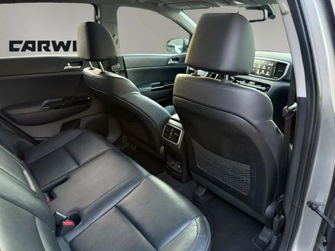 Used 2020 Kia Sportage EX w/ EX Technology Package FWD image 32