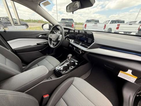 New 2026 Chevrolet Trax LT w/ Driver Confidence Package FWD image 34
