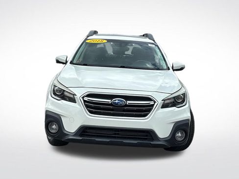 Used 2018 Subaru Outback 3.6R Limited AWD/4WD image 2