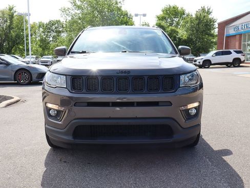 Used 2018 Jeep Compass Latitude w/ Popular Equipment Group FWD image 5