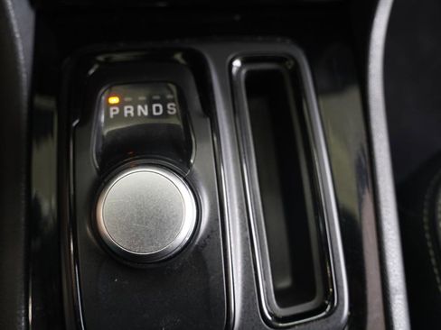 Used 2019 Chrysler 300 S AWD/4WD image 22