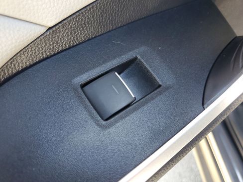 Used 2023 Toyota RAV4 XLE image 16