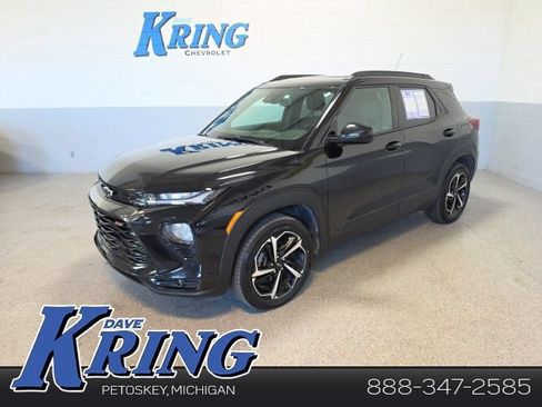 Used 2022 Chevrolet TrailBlazer RS w/ Sun and Liftgate Package AWD/4WD image 1