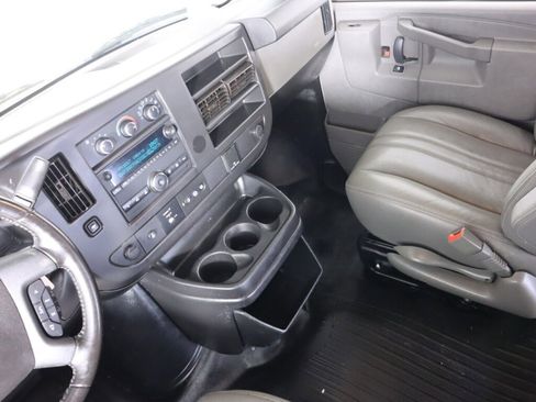 Used 2021 Chevrolet Express 2500 w/ Driver Convenience Package image 29
