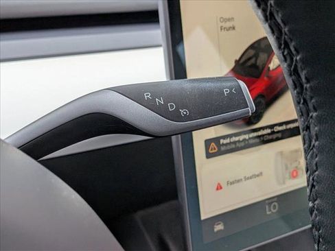 Used 2022 Tesla Model Y Performance image 10