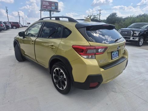 Used 2021 Subaru Crosstrek 2.0i Premium w/ Moonroof Package AWD/4WD image 8