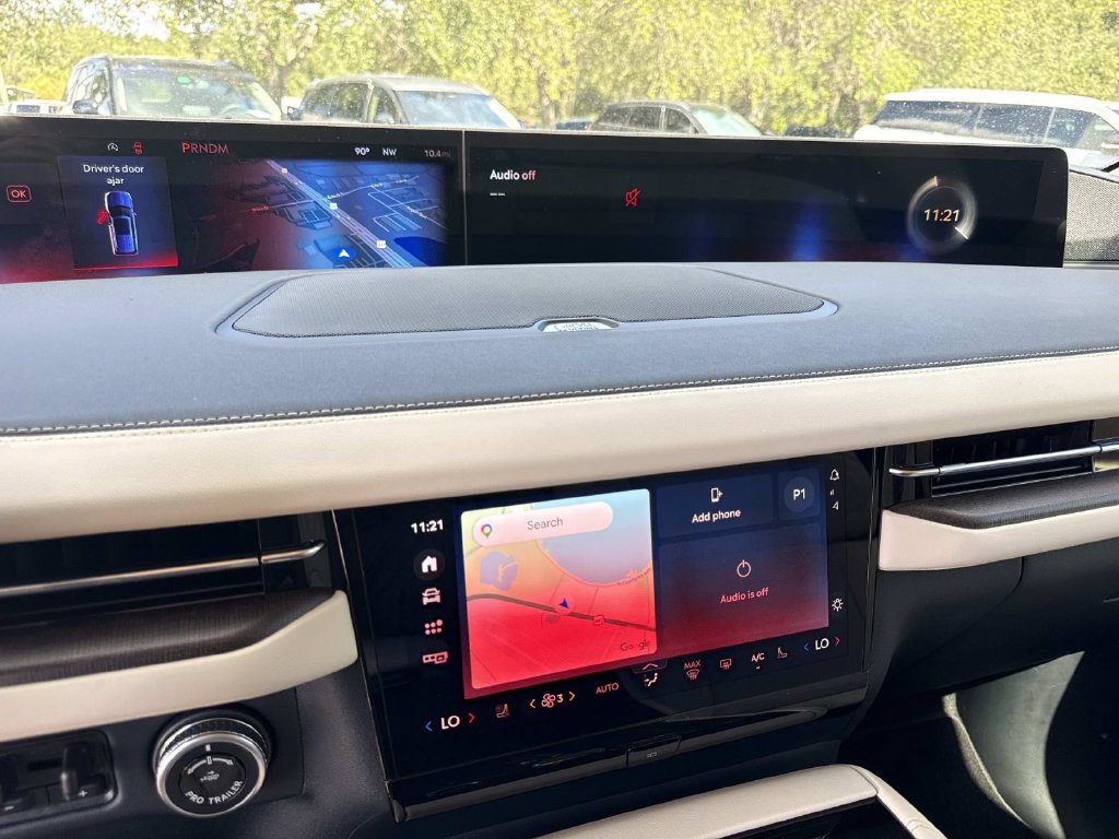 New 2027 Lincoln Navigator Reserve AWD/4WD image 25