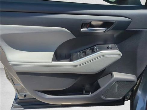 New 2026 Toyota Highlander XLE AWD/4WD image 10