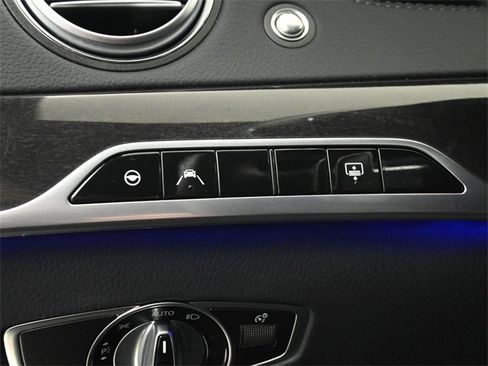 Used 2020 Mercedes-Benz S 560 4MATIC Sedan image 45