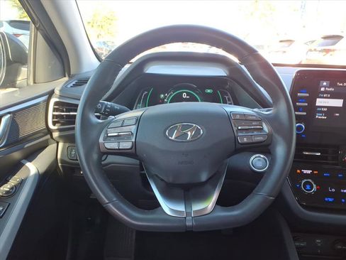 Certified 2022 Hyundai Ioniq SEL image 17