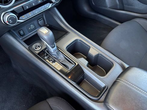 Used 2025 Nissan Sentra S FWD image 39