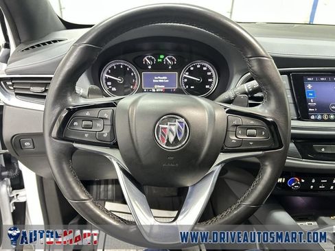 Used 2023 Buick Enclave Essence image 17
