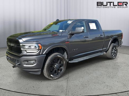 Used 2022 RAM 2500 Laramie w/ Night Edition AWD/4WD image 2