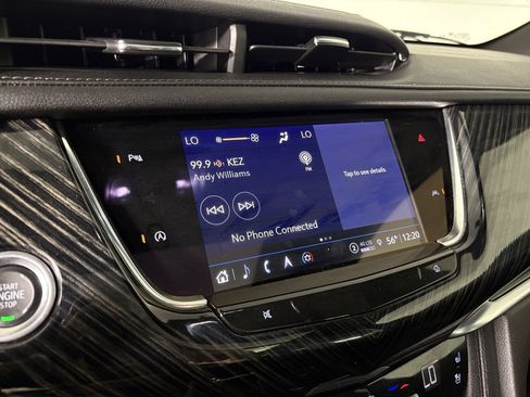 Used 2025 Cadillac XT6 Premium Luxury image 27