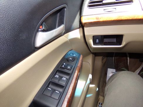 Used 2012 Honda Accord EX image 50