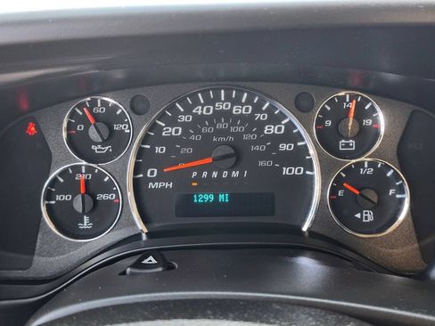 Used 2022 Chevrolet Express 3500 w/ Power Convenience Package RWD image 21