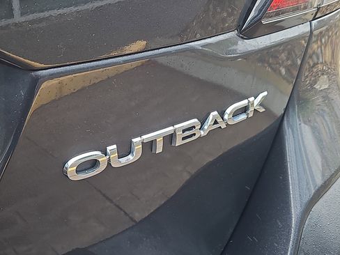 Used 2024 Subaru Outback Premium image 5