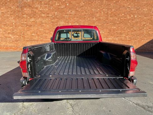 Used 2006 Toyota Tacoma 4x4 Regular Cab image 7