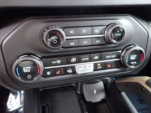 New 2026 Ford Bronco Badlands AWD/4WD image 21