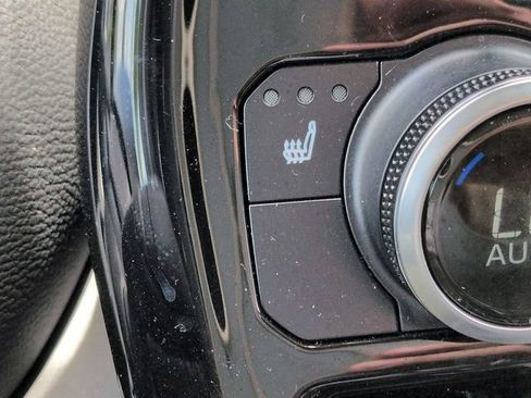 Certified 2024 Toyota Highlander XLE FWD image 23