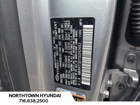 Used 2025 Genesis GV80 2.5T Standard AWD/4WD image 46