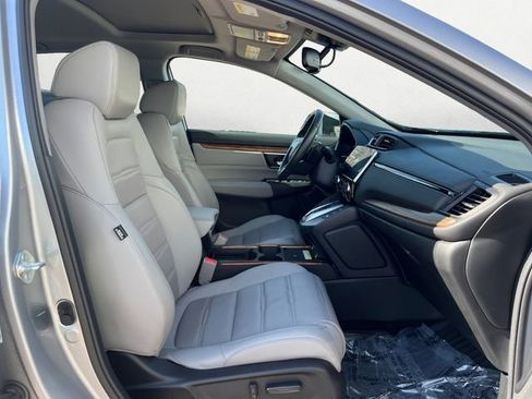 Used 2022 Honda CR-V Touring image 16