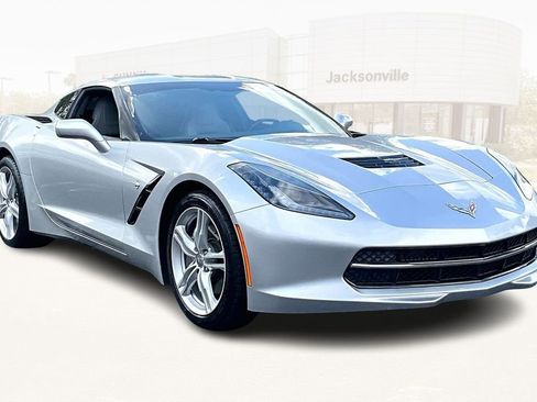 Used 2017 Chevrolet Corvette Stingray Coupe w/ 1LT image 3