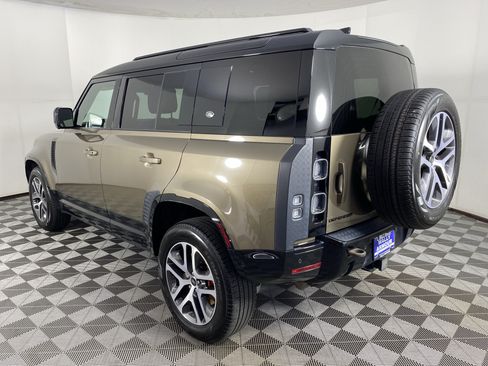 Used 2022 Land Rover Defender 110 X AWD/4WD image 11