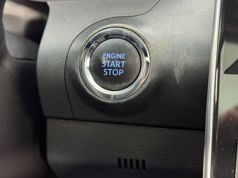 Used 2021 Toyota Avalon XSE image 22