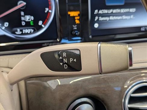 Used 2015 Mercedes-Benz S 550 Sedan image 11