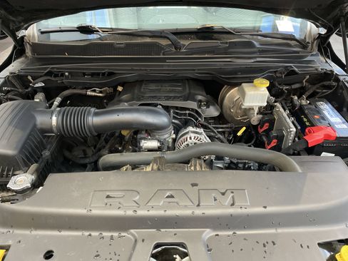 Used 2021 RAM 1500 Big Horn AWD/4WD image 40