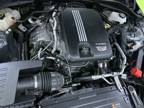 Used 2022 Cadillac CT4 Luxury w/ Sun And Sound Package image 32