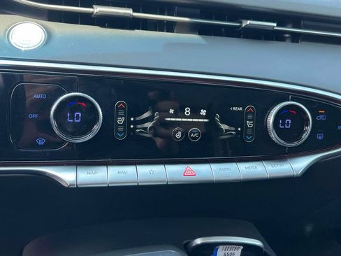 Certified 2023 Genesis GV70 2.5T w/ Advanced Package AWD/4WD image 30