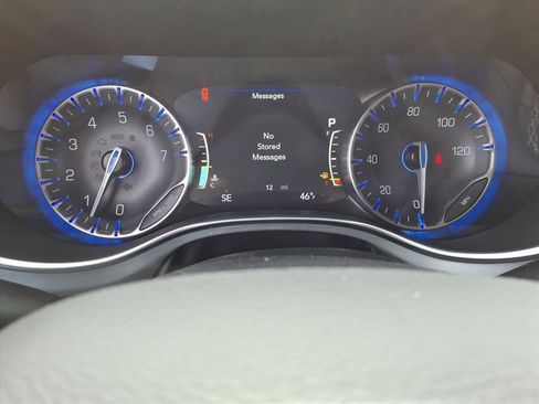 New 2026 Chrysler Pacifica Limited image 11