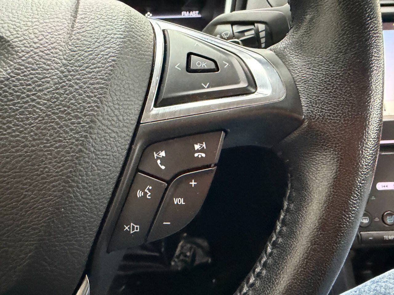 Used 2019 Ford Fusion Titanium AWD/4WD image 24