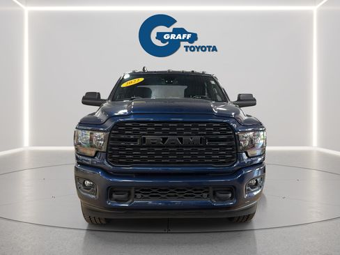 Used 2022 RAM 2500 Big Horn w/ Night Edition AWD/4WD image 3
