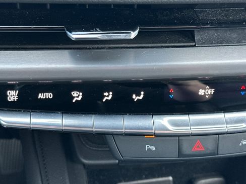 Certified 2024 Cadillac XT4 Premium Luxury image 29