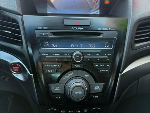 Used 2015 Acura ILX Sedan 4D image 10