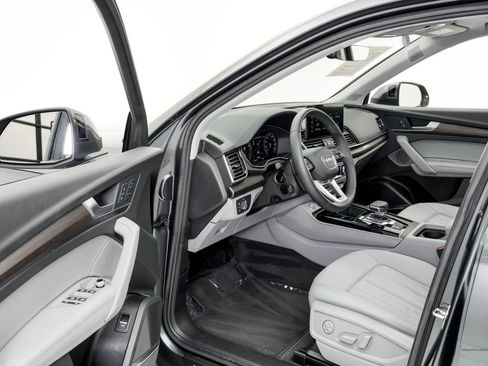 Used 2023 Audi Q5 2.0T Premium Plus AWD/4WD image 7